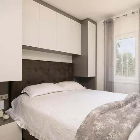 Vukoja Apartament Trogir